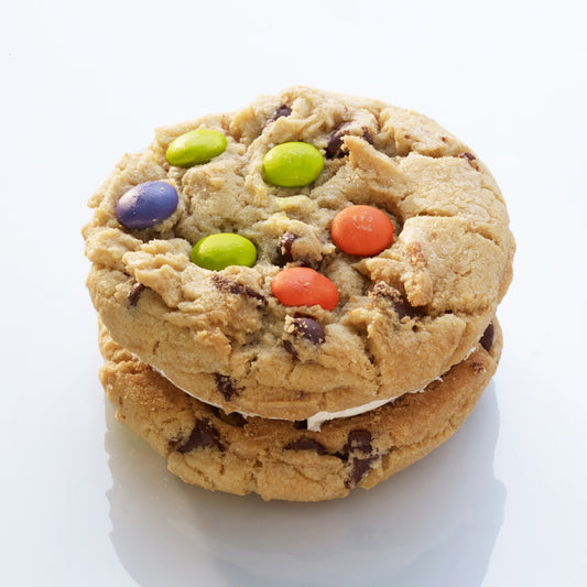 M&M Avalanche - Cookie Sandwich